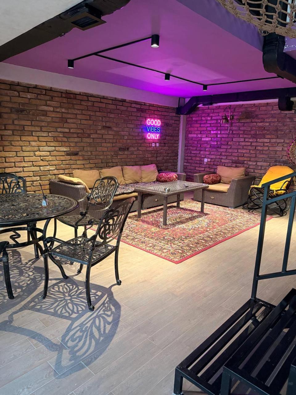 Premium Hostel Tasjkent Buitenkant foto